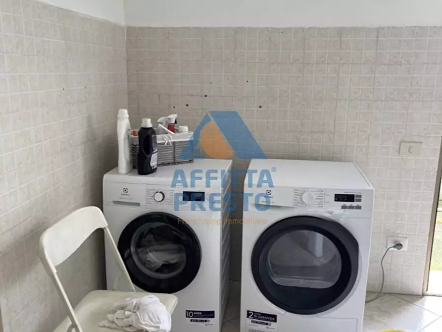 Immagine 13 di Appartamento in affitto  a Fucecchio