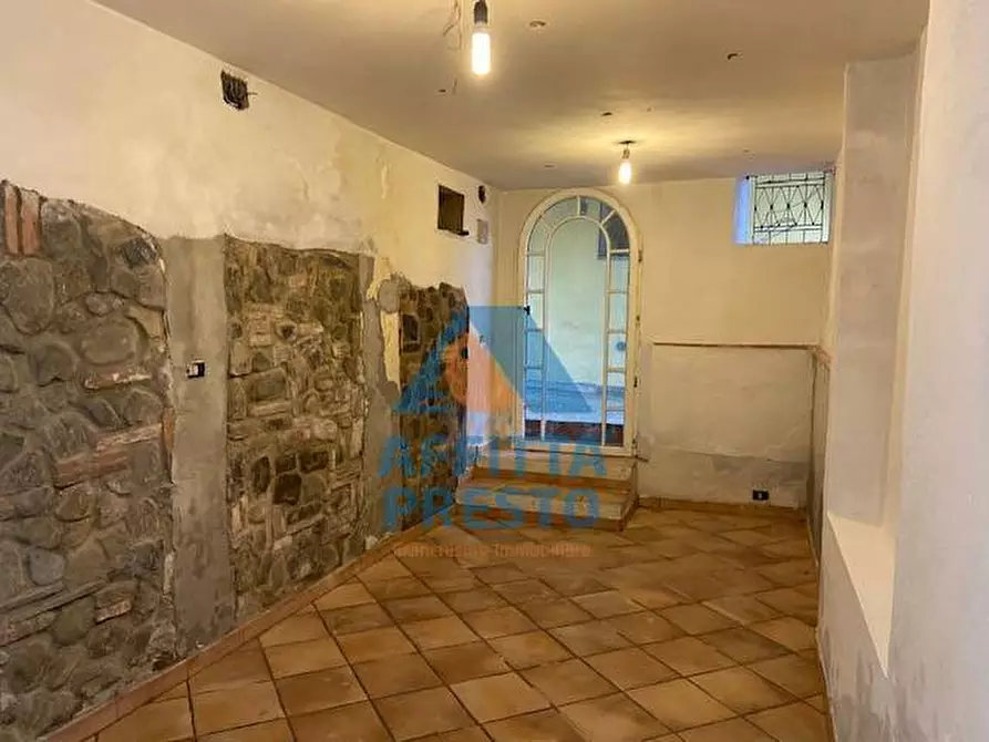 Immagine 5 di Appartamento in affitto  a Capraia E Limite