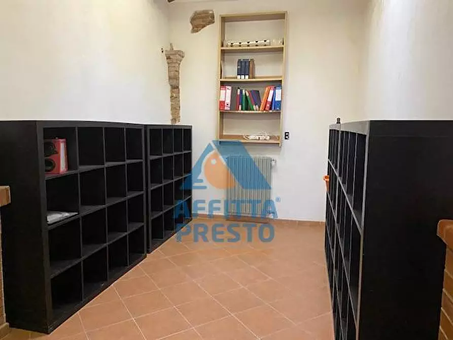 Immagine 17 di Appartamento in affitto  a Capraia E Limite