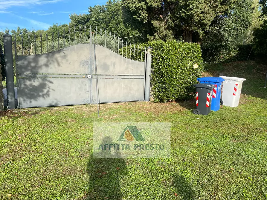 Immagine 13 di Appartamento in affitto  a Capraia E Limite