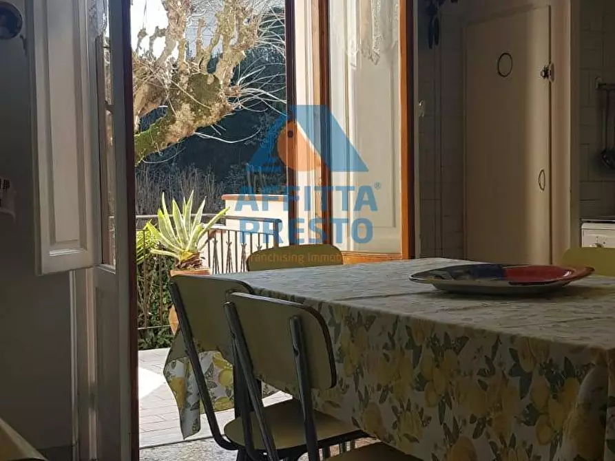 Immagine 13 di Casa indipendente in affitto  a Empoli