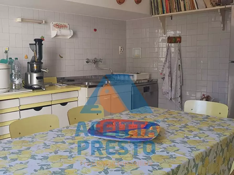 Immagine 14 di Casa indipendente in affitto  a Empoli