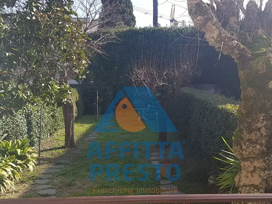 Immagine 25 di Casa indipendente in affitto  a Empoli