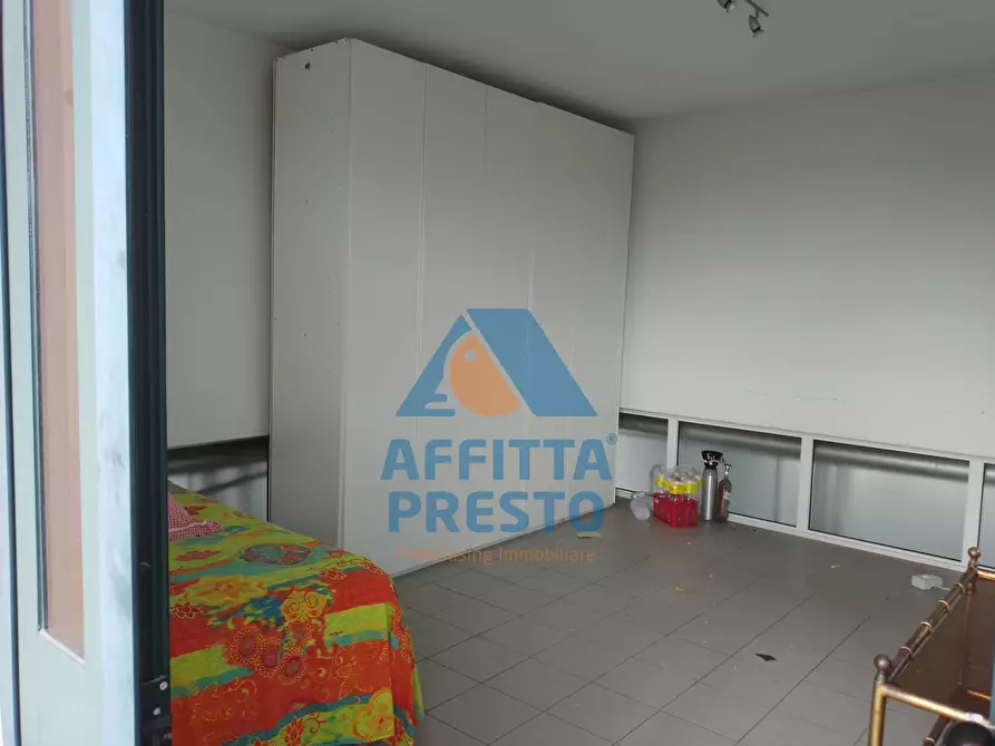 Immagine 13 di Attività commerciale in vendita  a Capraia E Limite