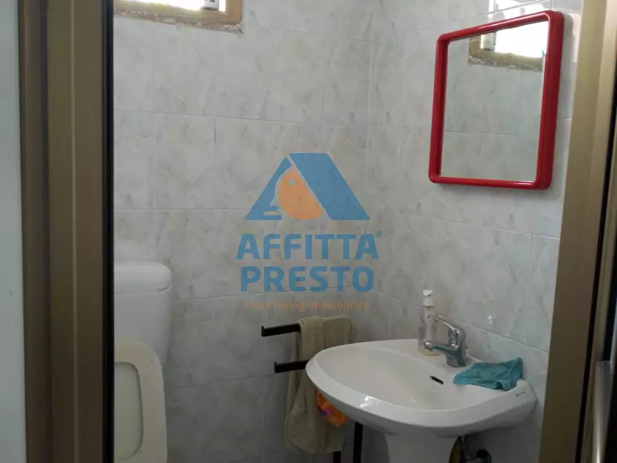 Immagine 7 di Attività commerciale in vendita  a Capraia E Limite