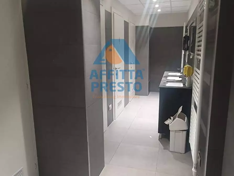 Immagine 6 di Ufficio in vendita  a Firenze