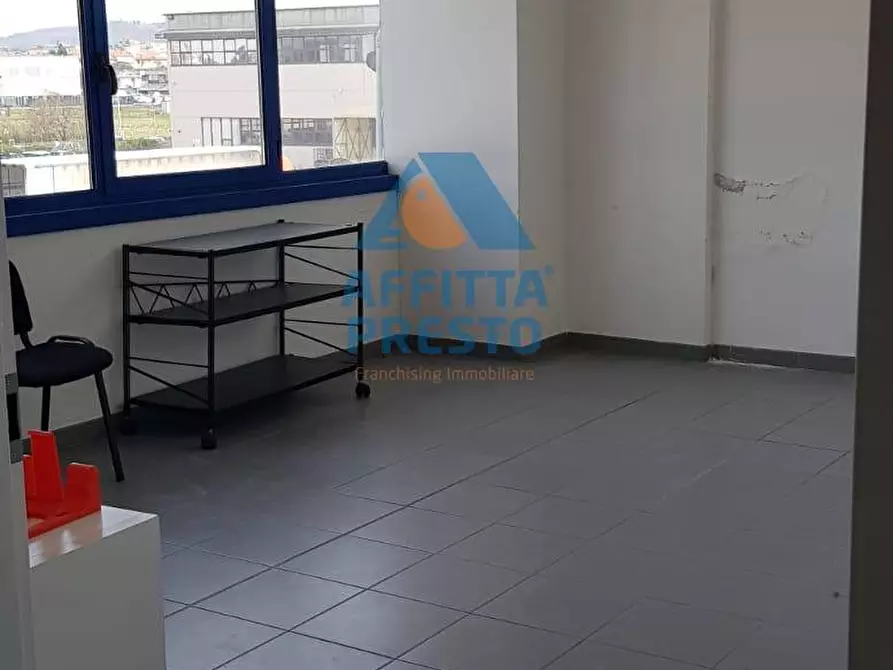 Immagine 11 di Ufficio in affitto  a Montelupo Fiorentino