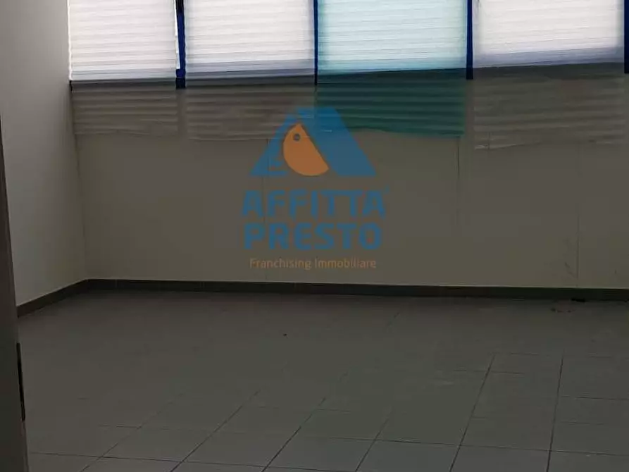 Immagine 12 di Ufficio in affitto  a Montelupo Fiorentino