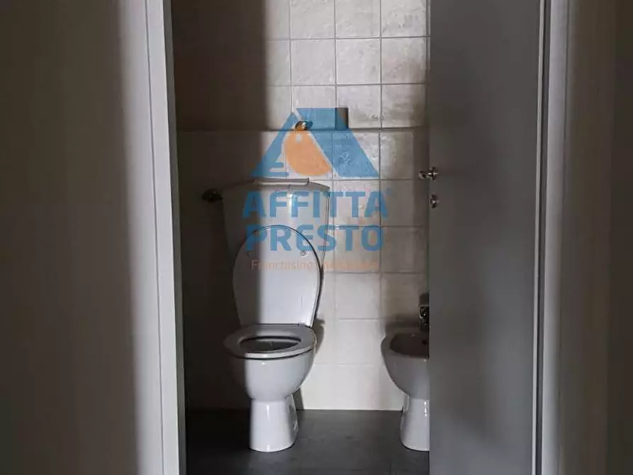 Immagine 13 di Ufficio in affitto  a Montelupo Fiorentino
