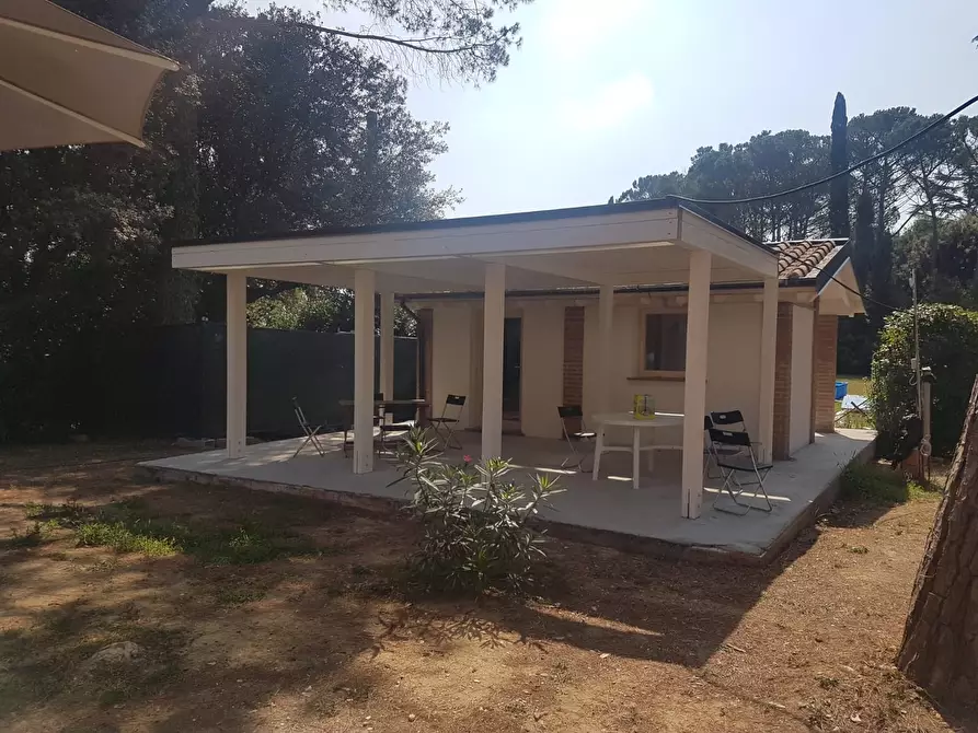 Immagine 8 di Residence in affitto  a Vinci