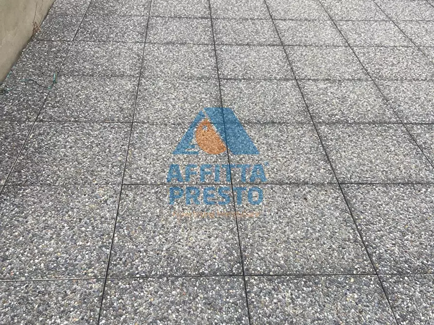 Immagine 18 di Ufficio in affitto  a Empoli