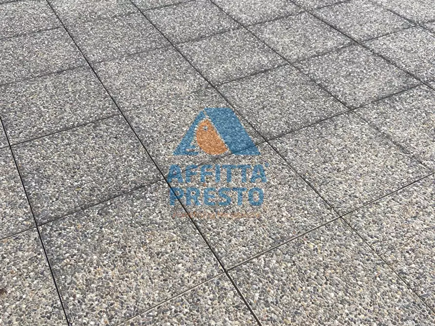 Immagine 17 di Ufficio in affitto  a Empoli