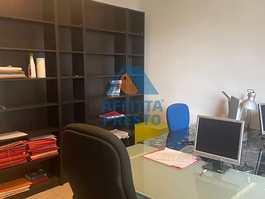 Immagine 4 di Ufficio in affitto  a Empoli