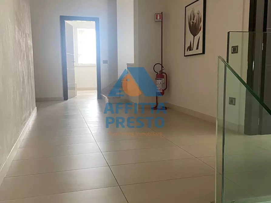 Immagine 11 di Ufficio in affitto  a Empoli