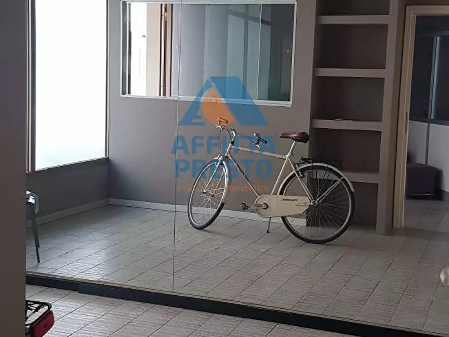 Immagine 7 di Attività commerciale in affitto  a Vinci