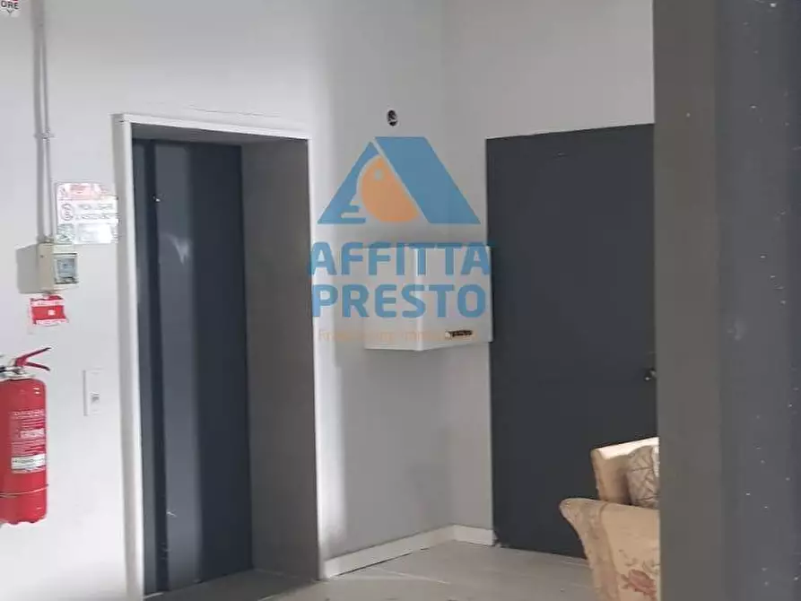 Immagine 2 di Ufficio in affitto  a Vinci