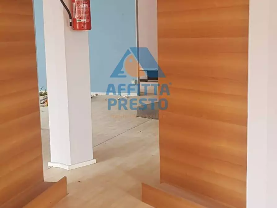 Immagine 3 di Ufficio in affitto  a Vinci