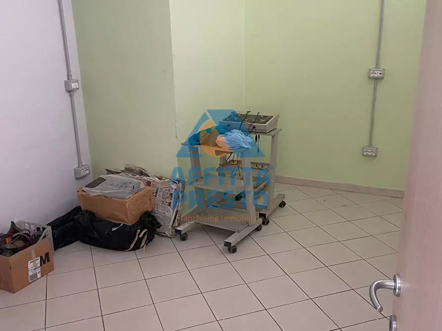 Immagine 4 di Attività commerciale in affitto  a Empoli