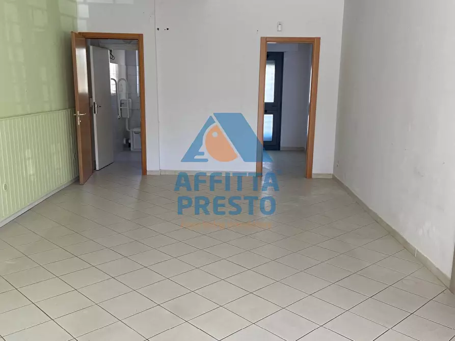 Immagine 1 di Attività commerciale in affitto  a Empoli