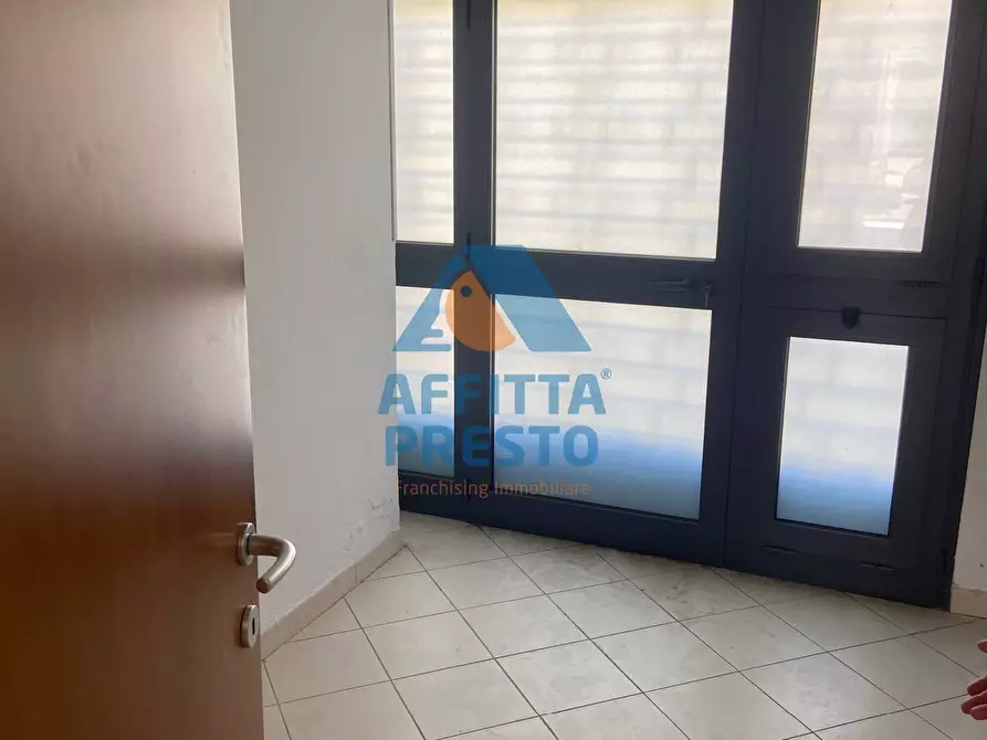 Immagine 7 di Attività commerciale in affitto  a Empoli