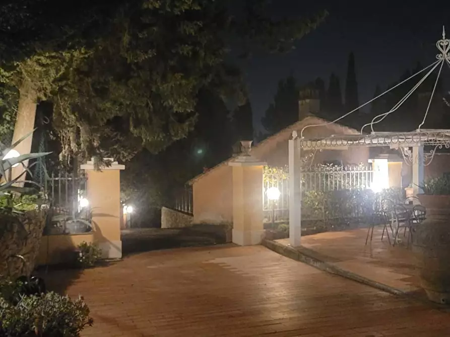 Immagine 8 di Villetta a schiera in affitto  a Firenze