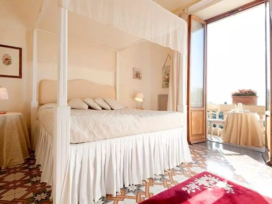 Immagine 10 di Villetta a schiera in affitto  a Firenze