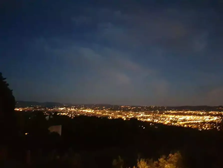 Immagine 16 di Villetta a schiera in affitto  a Firenze