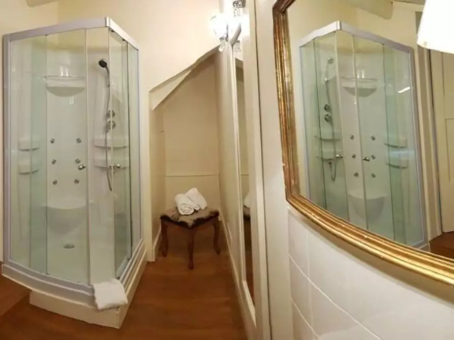 Immagine 18 di Villetta a schiera in affitto  a Firenze