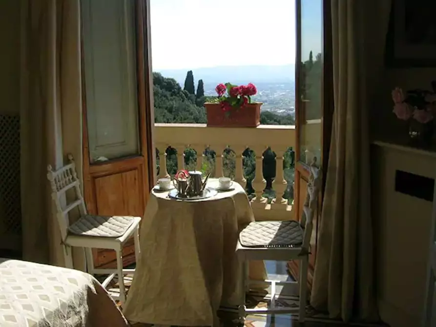 Immagine 19 di Villetta a schiera in affitto  a Firenze