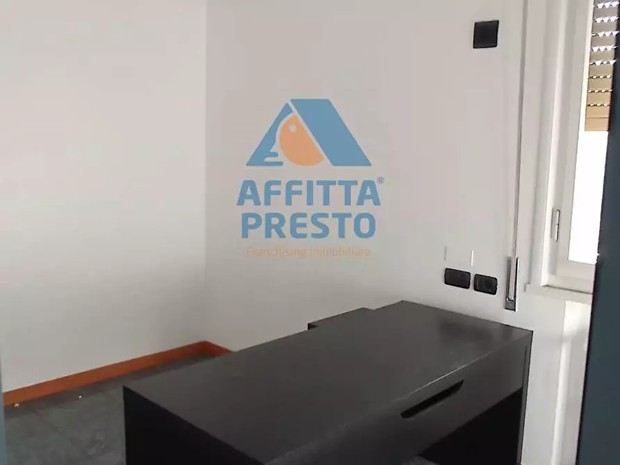 Immagine 4 di Ufficio in affitto  a Empoli