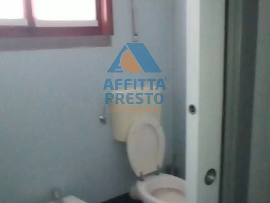Immagine 14 di Ufficio in affitto  a Empoli