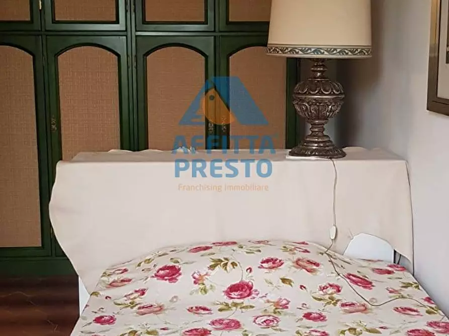 Immagine 16 di Camera in affitto  a San Miniato