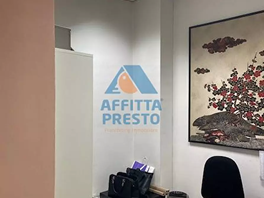 Immagine 1 di Attività commerciale in affitto  a Empoli