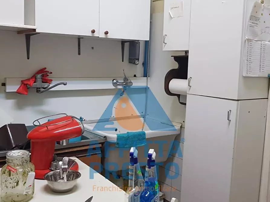Immagine 6 di Attività commerciale in affitto  a Empoli
