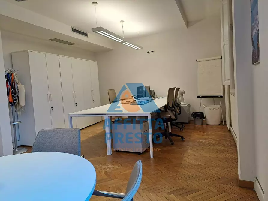 Immagine 9 di Ufficio in affitto  a Empoli