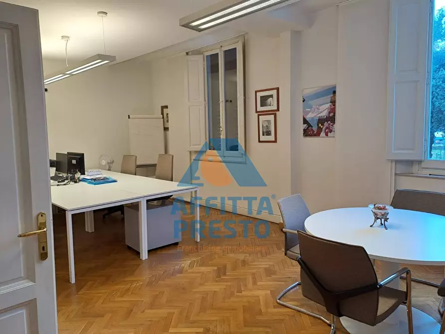 Immagine 16 di Ufficio in affitto  a Empoli