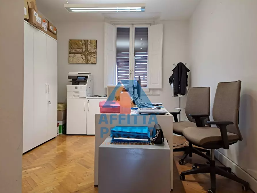 Immagine 26 di Ufficio in affitto  a Empoli