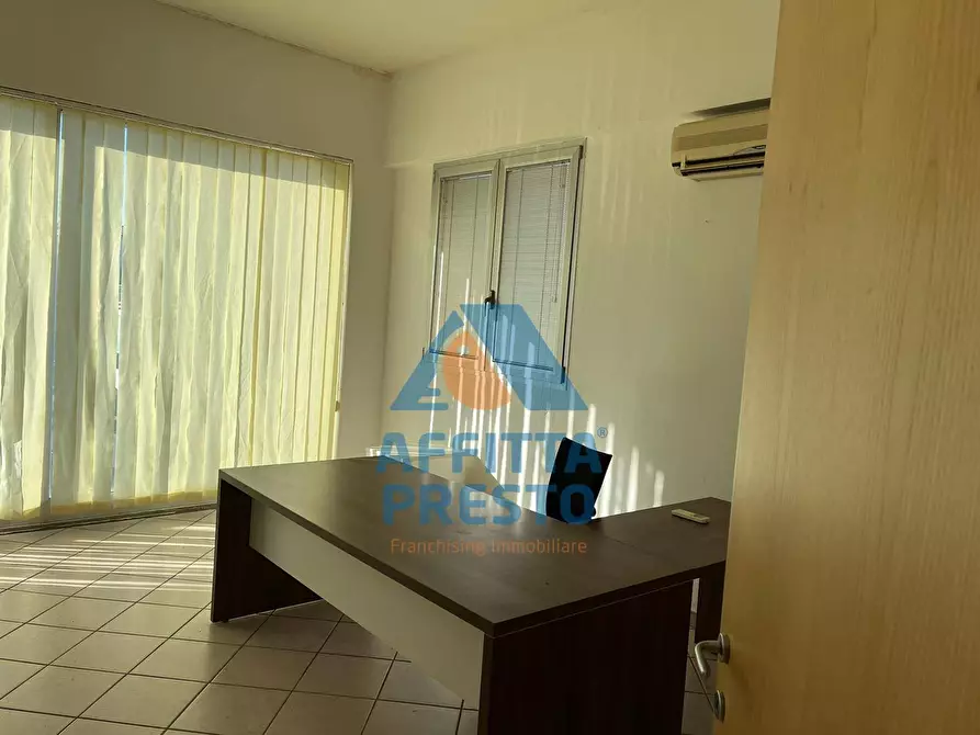 Immagine 18 di Magazzino in affitto  a Fucecchio