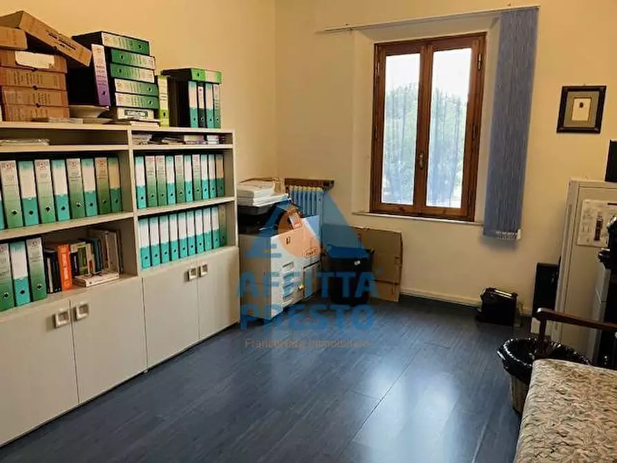 Immagine 5 di Ufficio in affitto  a Montespertoli