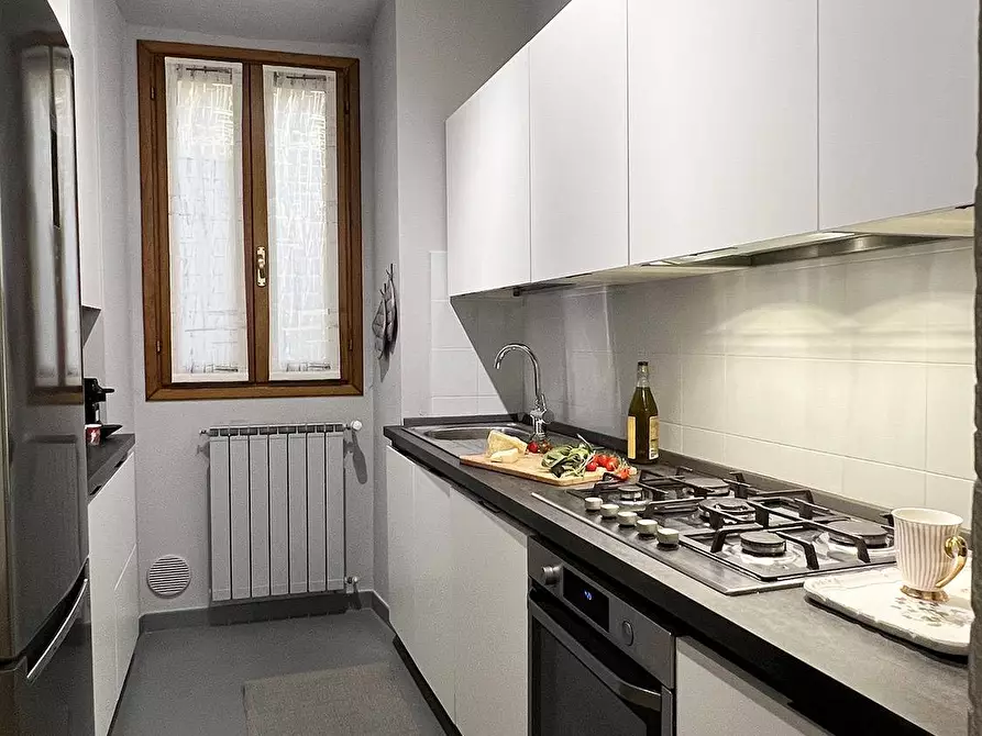 Immagine 16 di Appartamento in affitto  a Firenze