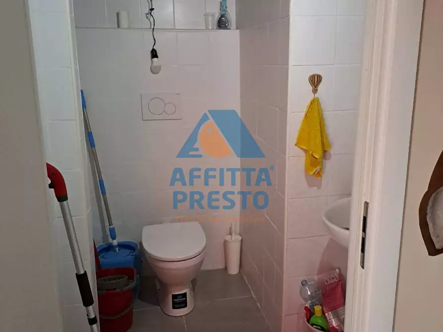 Immagine 4 di Attività commerciale in affitto  a Empoli