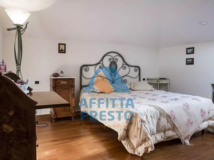 Immagine 11 di Villetta a schiera in affitto  a Pietrasanta