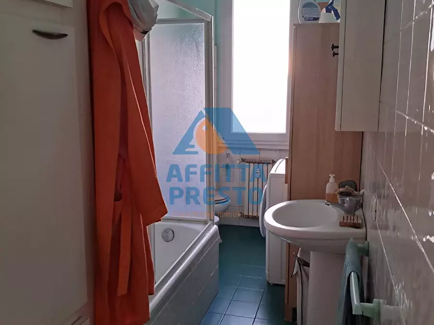 Immagine 2 di Camera in affitto  a Empoli