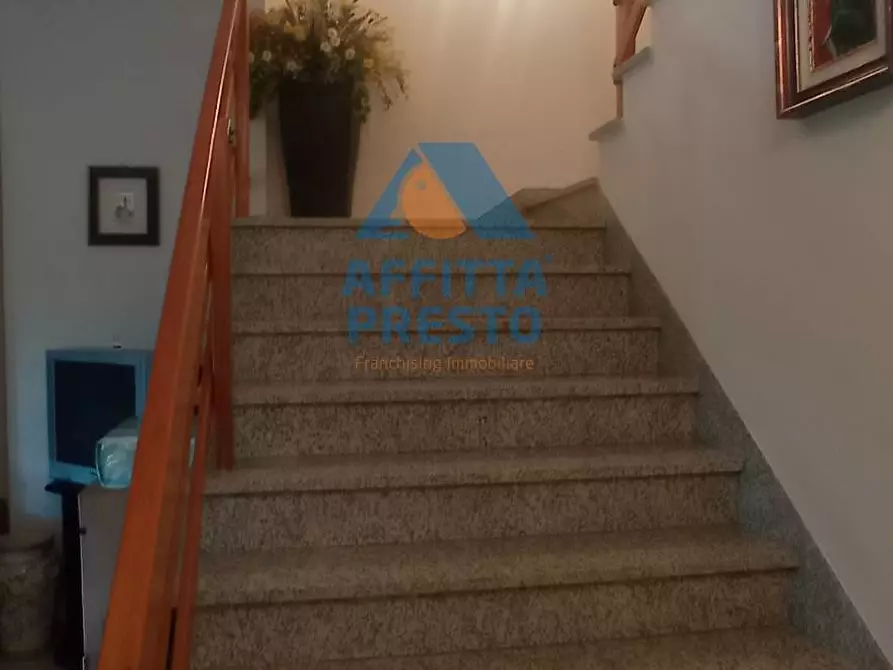 Immagine 6 di Camera in affitto  a Empoli