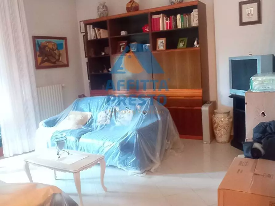 Immagine 8 di Camera in affitto  a Empoli