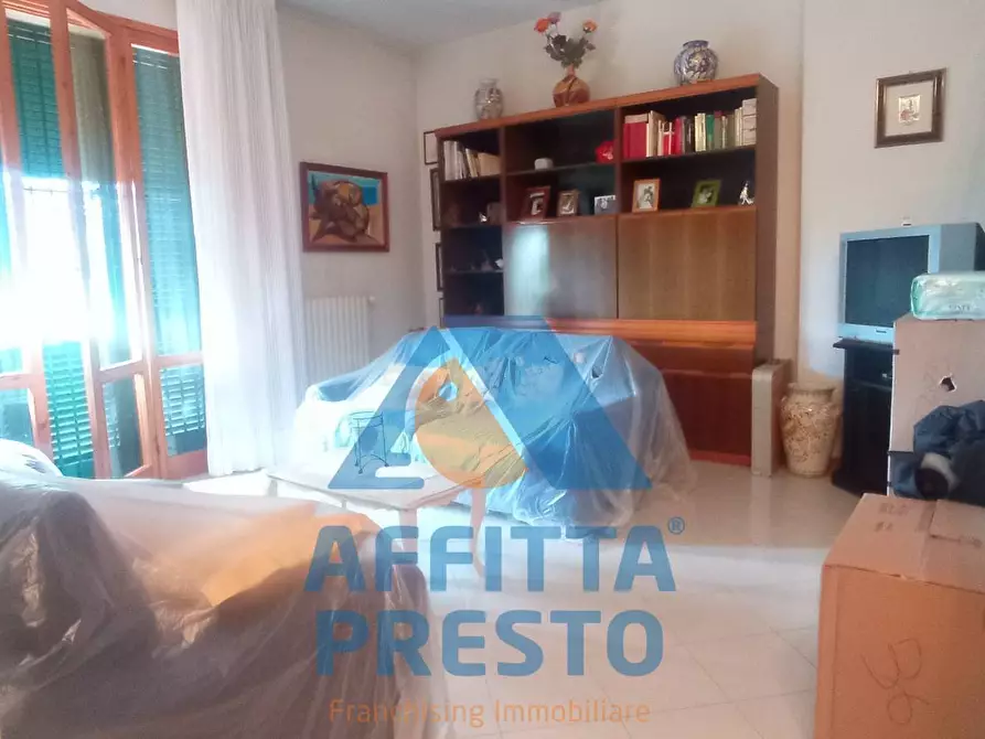 Immagine 9 di Camera in affitto  a Empoli