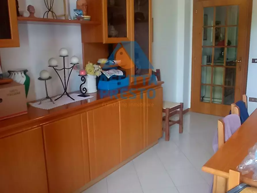 Immagine 10 di Camera in affitto  a Empoli