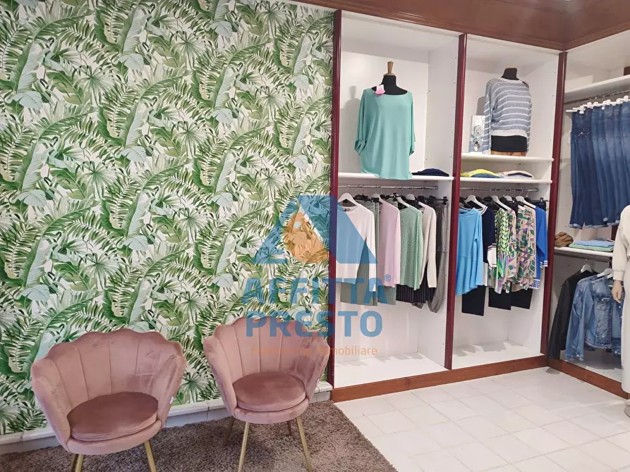 Immagine 1 di Attività commerciale in vendita  a Fucecchio