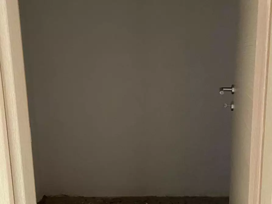 Immagine 24 di Negozio in affitto  in VIA SICCARDI 13 a Chivasso