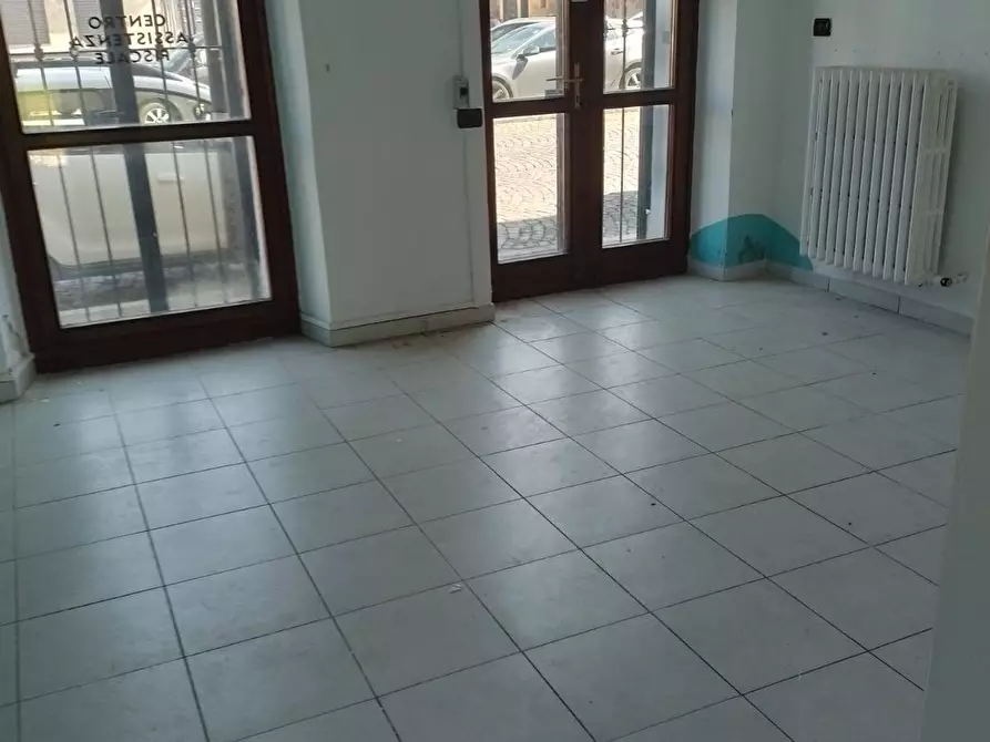 Immagine 8 di Ufficio in affitto  a Montanaro